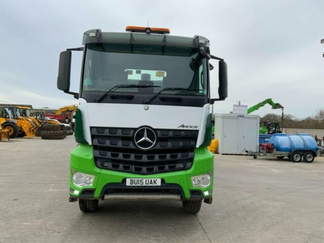 Mercedes 3240 Arocs 8x4 Tipper (ST22557)
