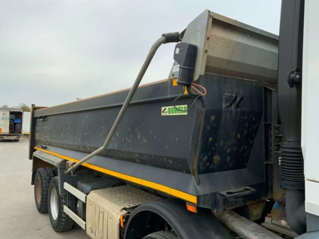 Mercedes 3240 Arocs 8x4 Tipper (ST22557)