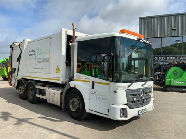 Mercedes Econic 2630 Refuse Bin Lorry (ST23870)