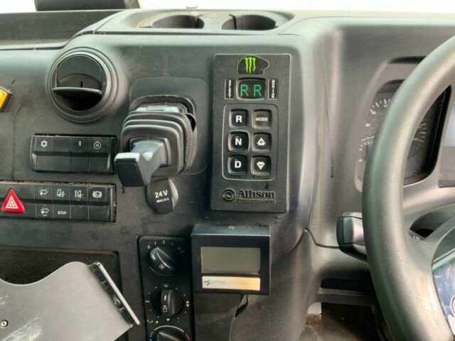 Mercedes Econic 2630 Refuse Truck (ST22884)