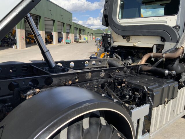 Mercedes U430 Unimog AG (ST23830)