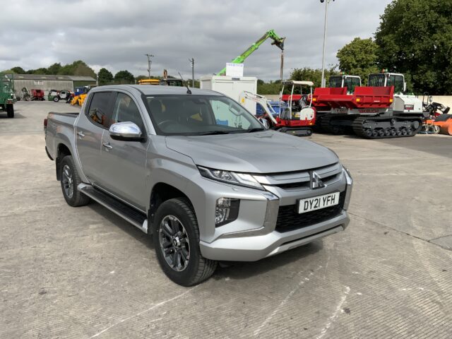 Mitsubishi L200 Barbarian Double Cab Pickup (ST23995)