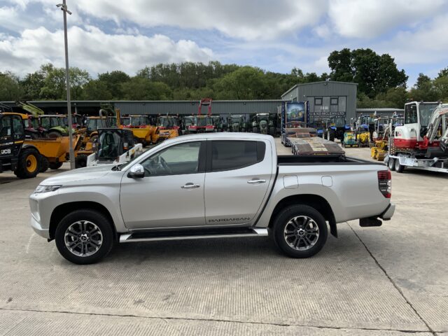 Mitsubishi L200 Barbarian Double Cab Pickup (ST23995)
