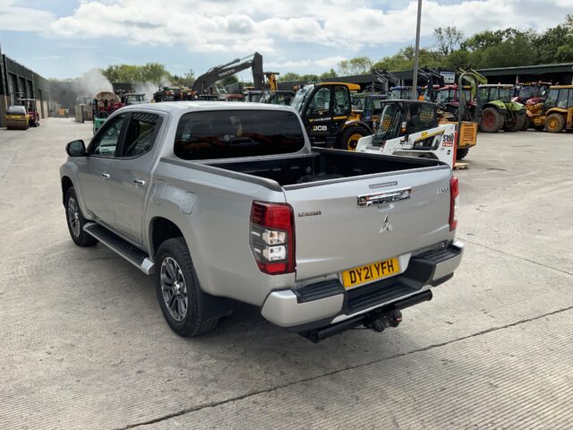 Mitsubishi L200 Barbarian Double Cab Pickup (ST23995)