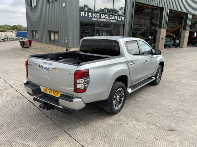 Mitsubishi L200 Barbarian Double Cab Pickup (ST23995)