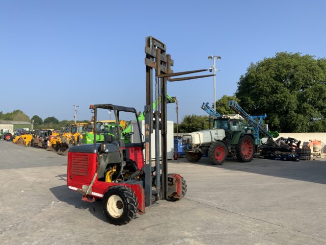 Moffett - K001 M8-25.3 Telehandler (ST24020)