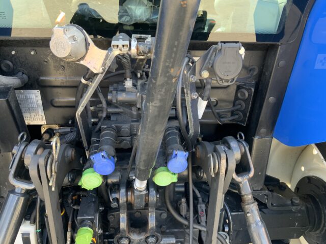 New Holland T5.95 Tractor (ST23761)