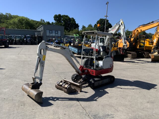Takeuchi TB216 Digger (ST23859)