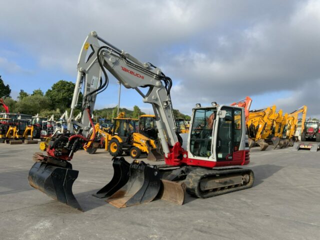 Takeuchi TB290 Digger With Rototilt (ST22482)