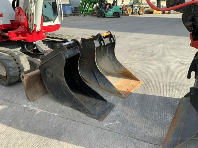 Takeuchi TB290 Digger With Rototilt (ST22482)
