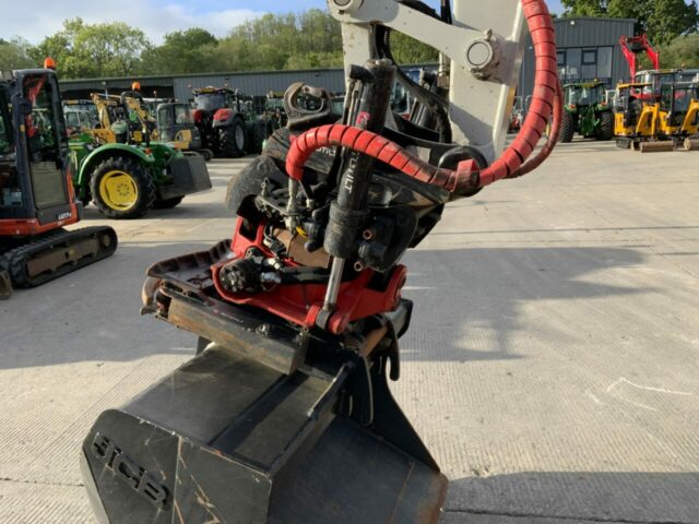 Takeuchi TB290 Digger With Rototilt (ST22482)