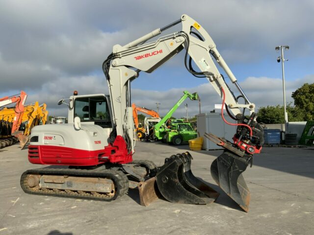 Takeuchi TB290 Digger With Rototilt (ST22482)