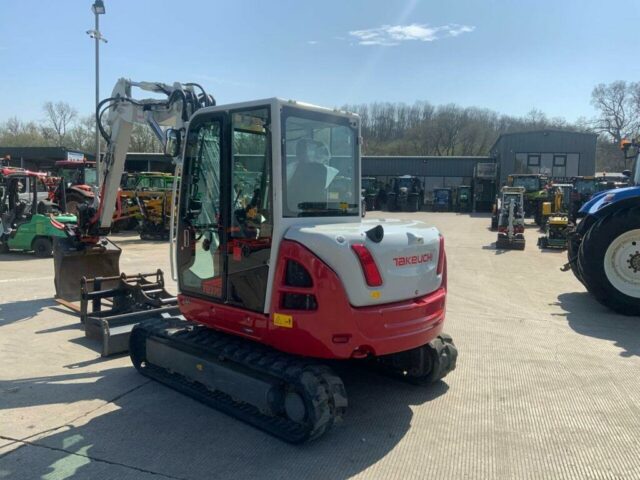 Takeuchi TB370 Complete With Rototilt Rotator (ST22841)