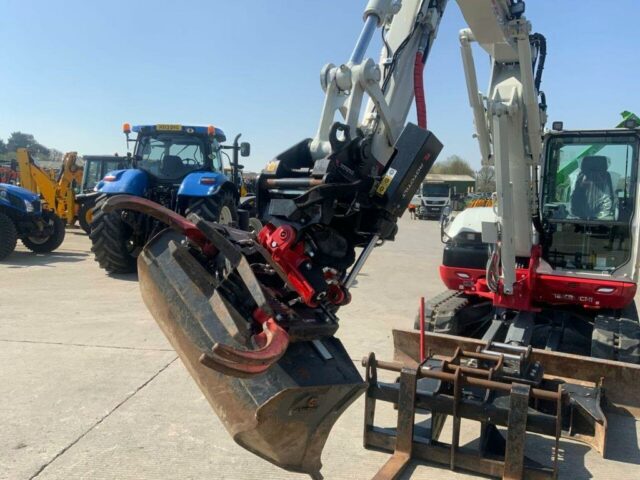 Takeuchi TB370 Complete With Rototilt Rotator (ST22841)
