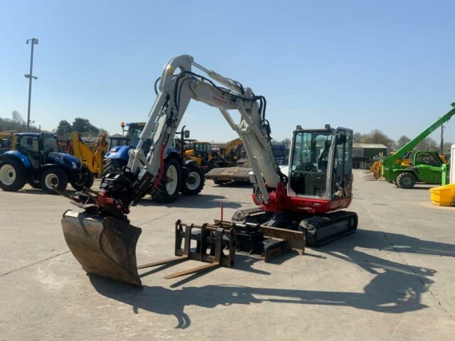 Takeuchi TB370 Complete With Rototilt Rotator (ST22841)