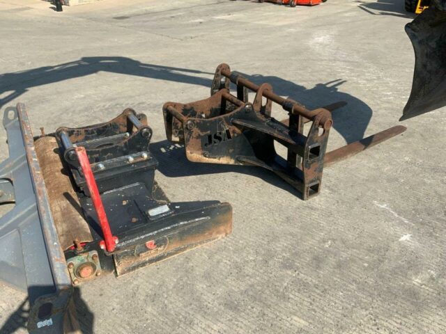 Takeuchi TB370 Complete With Rototilt Rotator (ST22841)