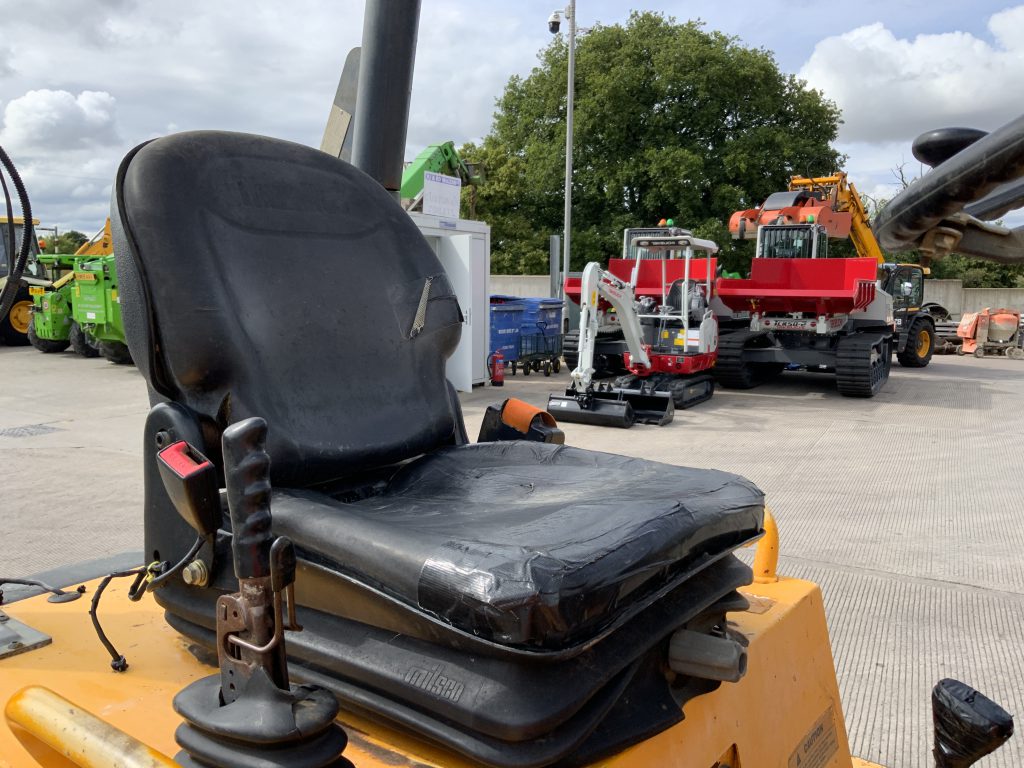 Thwaites 3 Tonne Straight Tip (ST23963)