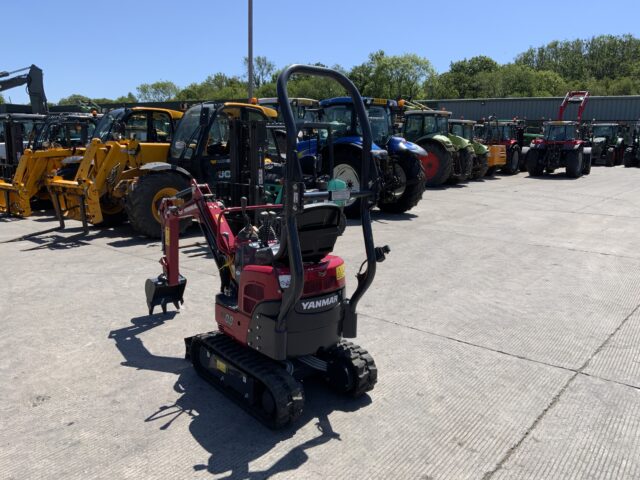 Unused Yanmar SV08 Micro Digger (ST23911)
