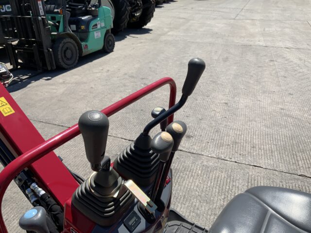 Unused Yanmar SV08 Micro Digger (ST23911)