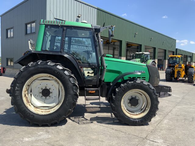 Valtra 6750 Tractor (ST23720)