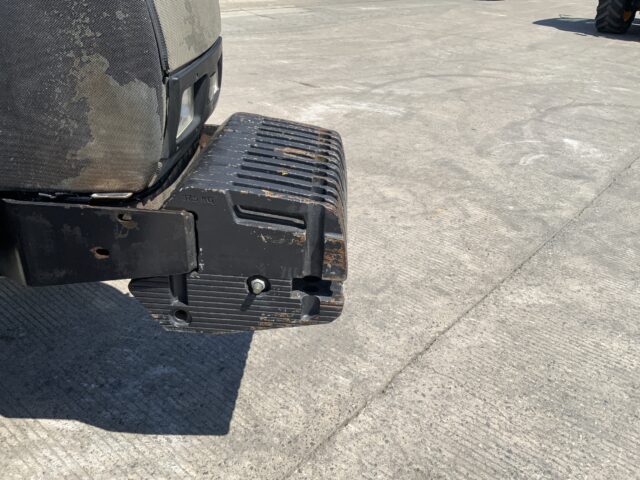 Valtra 6750 Tractor (ST23720)