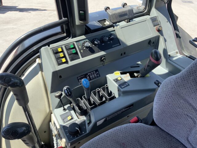 Valtra 6750 Tractor (ST23720)