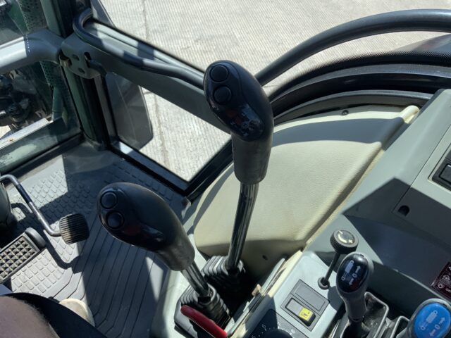 Valtra 6750 Tractor (ST23720)