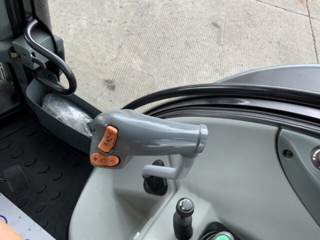 Valtra N103 Hi tech (ST23719)