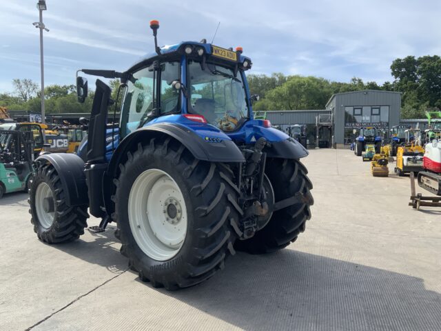 Valtra T195 Versu Tractor (ST23736)