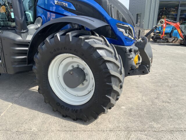 Valtra T195 Versu Tractor (ST23736)
