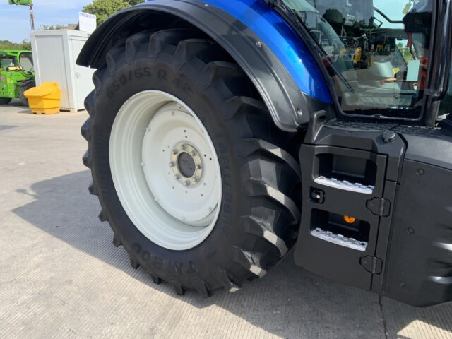Valtra T195 Versu Tractor (ST23736)