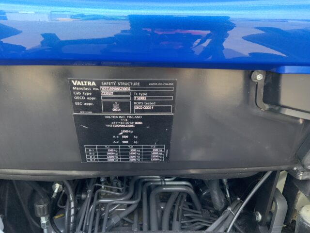 Valtra T195 Versu Tractor (ST23736)