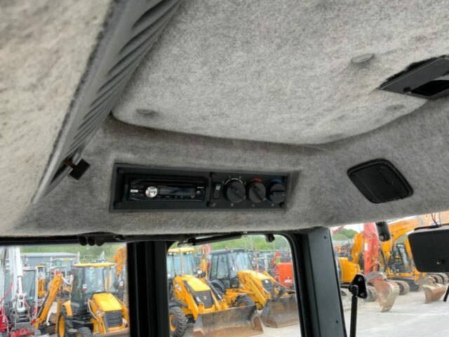 Valtra/Valmet 6800 Tractor (ST23222)
