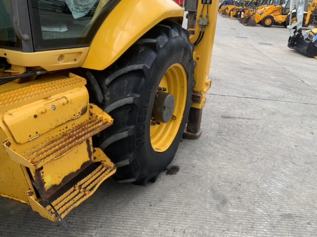 Volvo BL71 Wheeled Digger (ST23718)