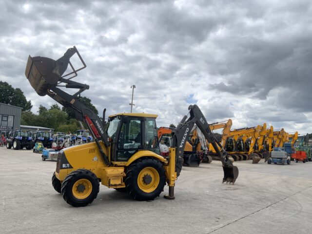 Volvo BL71 Wheeled Digger (ST23718)