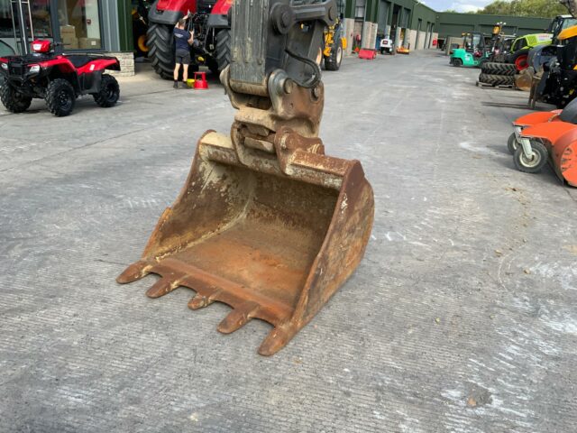 Volvo EC140L (ST22583)