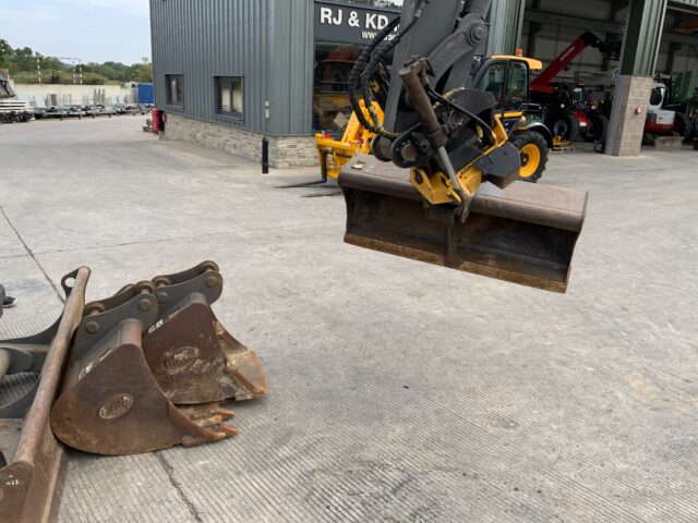 Volvo ECR88D - Complete With Engcon Tiltrotator (ST23714)