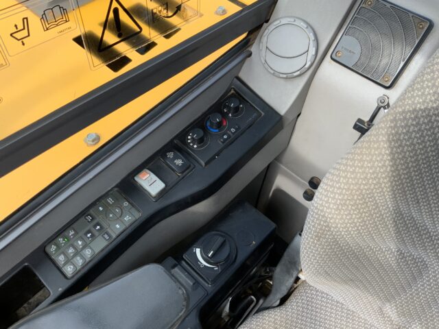 Volvo ECR88D - Complete With Engcon Tiltrotator (ST23714)