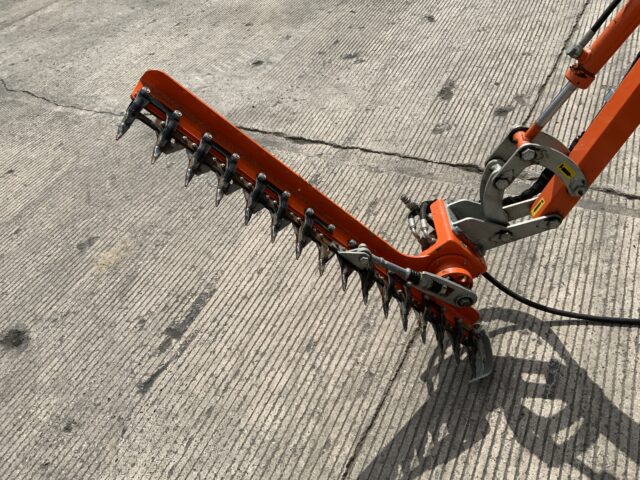 Wessex CHT120 Swing Trim Finger Bar Hedge Trimmer (ST22321)