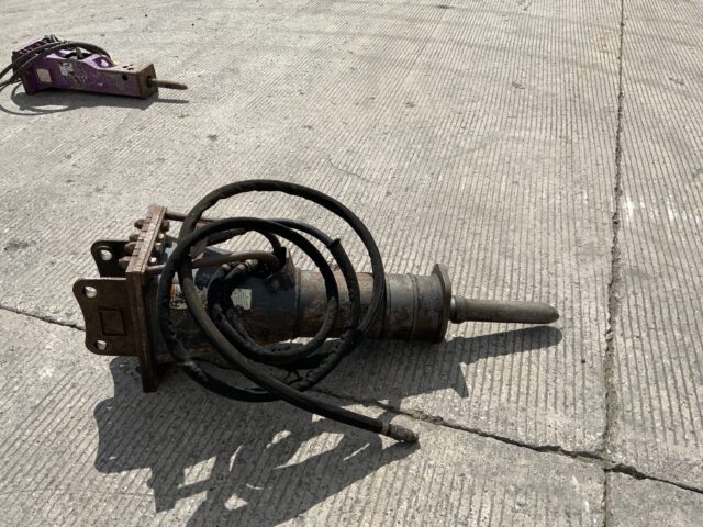 Arrow Head Breaker