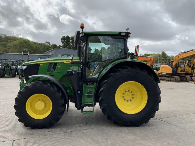 John Deere 6R195 Ultimate Edition (ST24288)