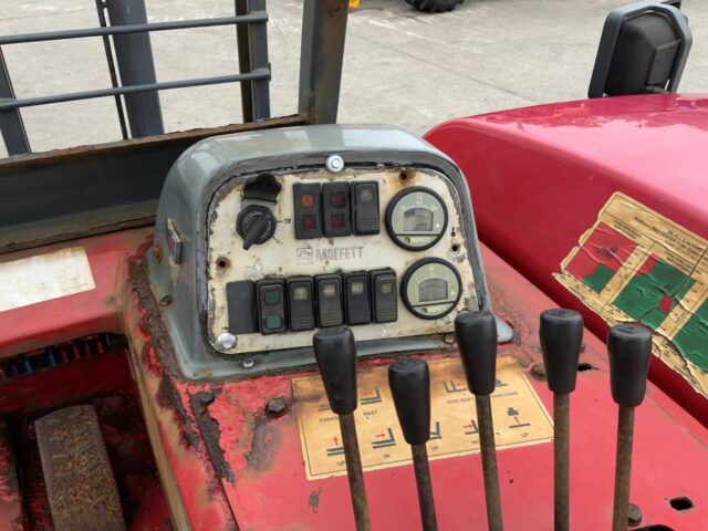 Moffett M8.25.3 Fork Lift (ST24018)