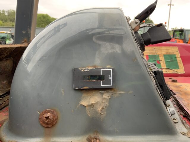Moffett M8.25.3 Fork Lift (ST24018)