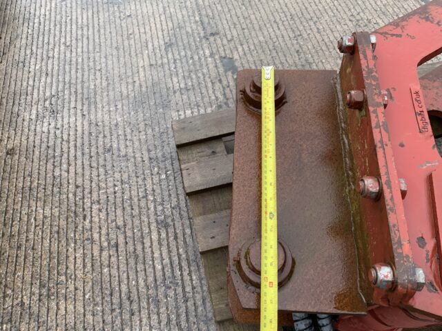 Digbits Concrete Crusher