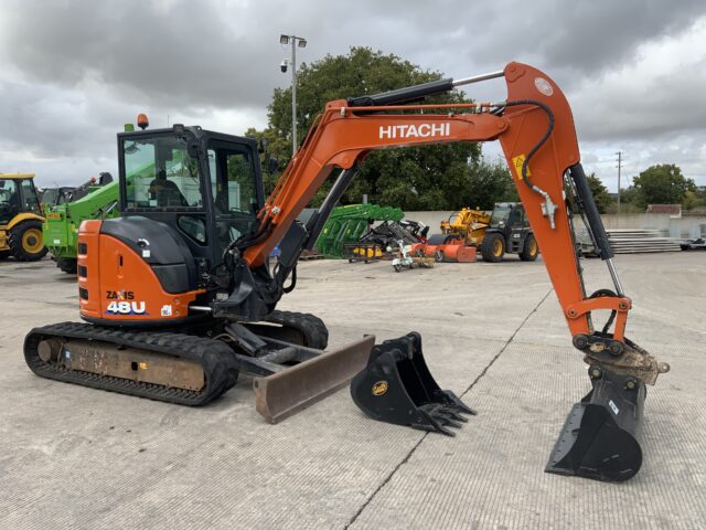 Hitachi Zx48u Digger (ST24256)