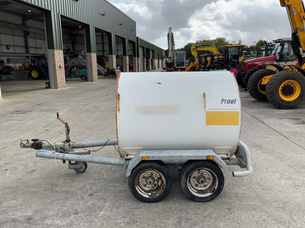 Fuel Proof Twin Axle 1000ltr Fuel Tank