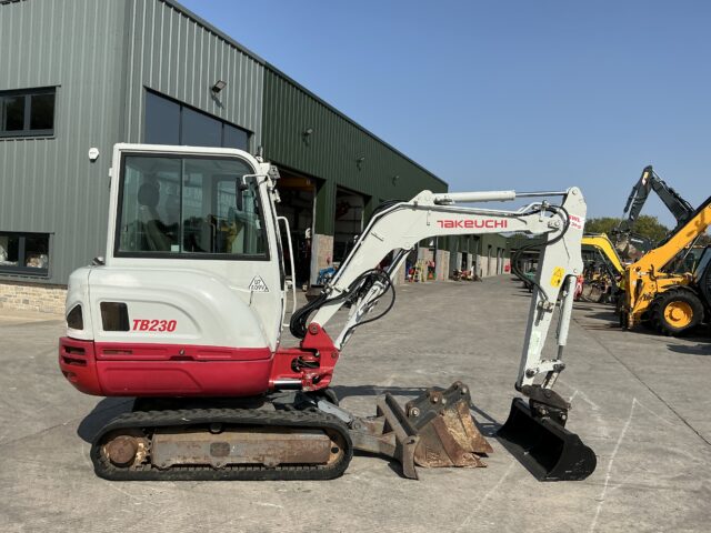 Takeuchi TB230 Digger (ST24063)