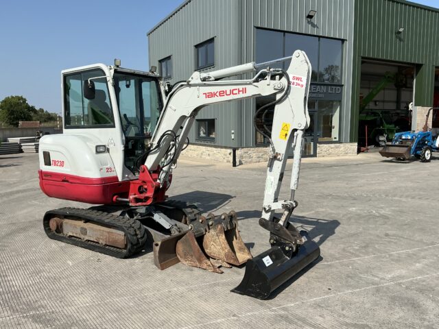 Takeuchi TB230 Digger (ST24063)