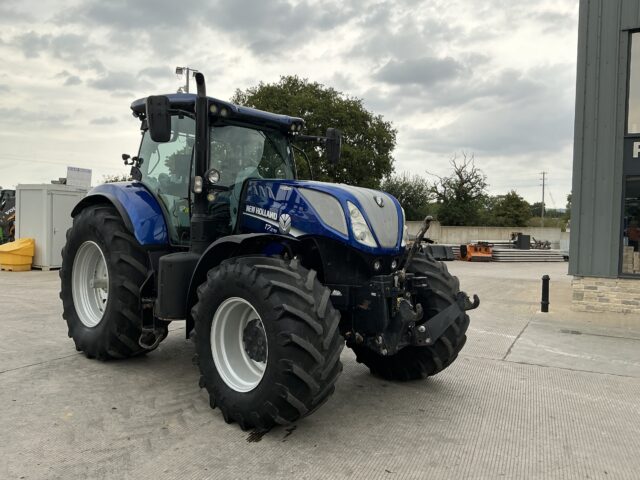 New Holland T7.270 Blue Power Tractor (ST24177)