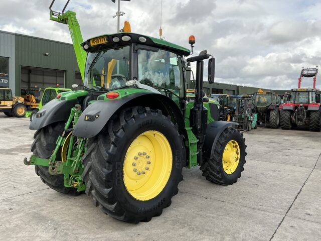 John Deere 6195R Tractor (ST24010)